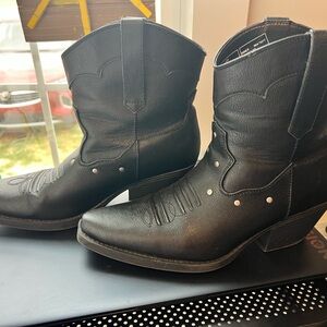 Kohl's Black Seville Boots